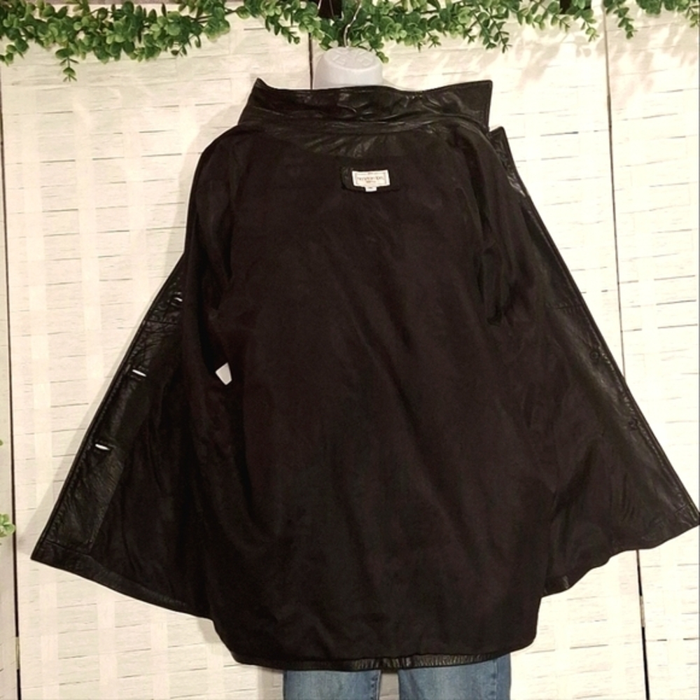 Henri Bendel Vintage Black Leather Jacket - Picture 11 of 15